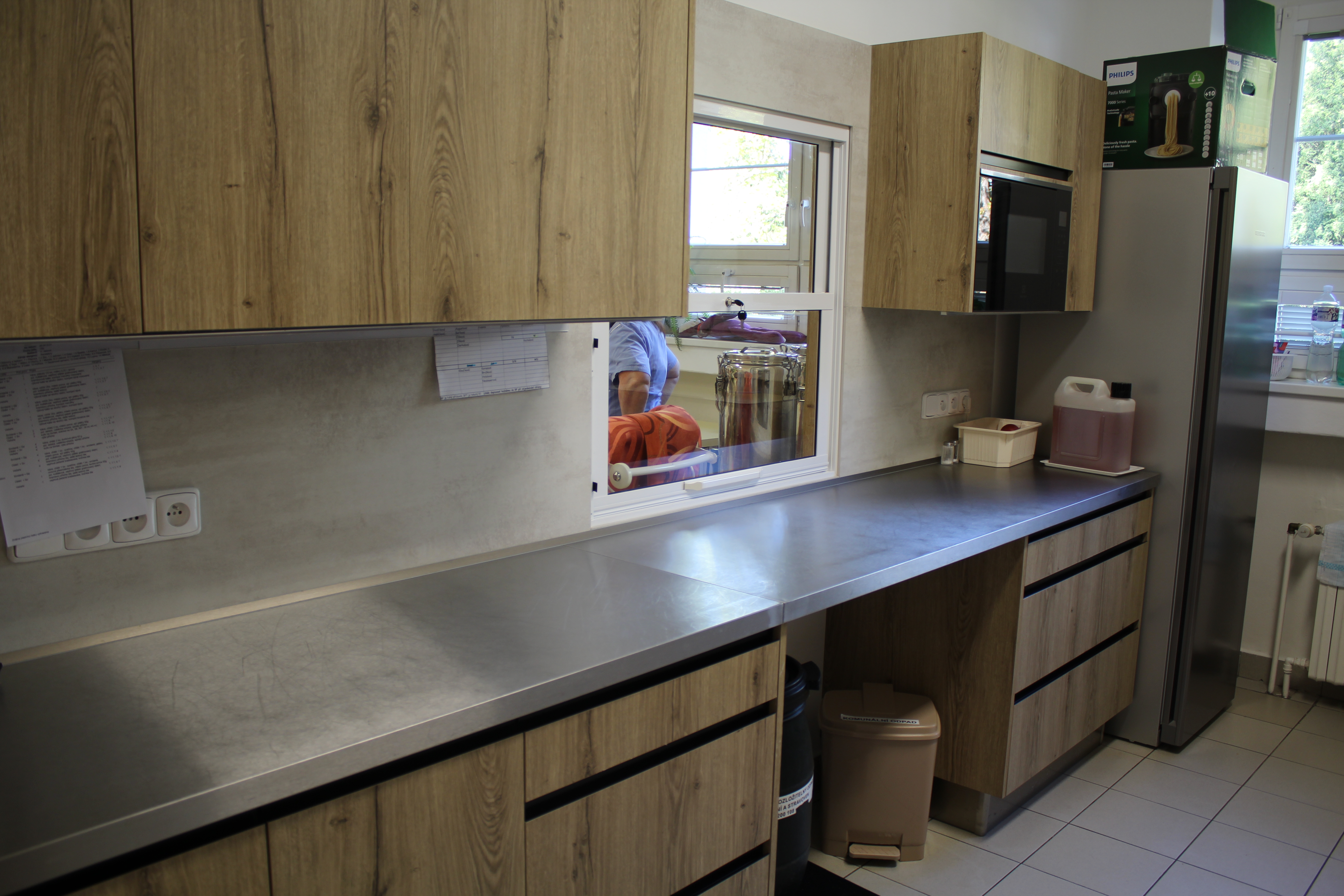 Stavební úprava prostoru pro výdej stravy v jídelně na oddělení 3B pavilonu 4